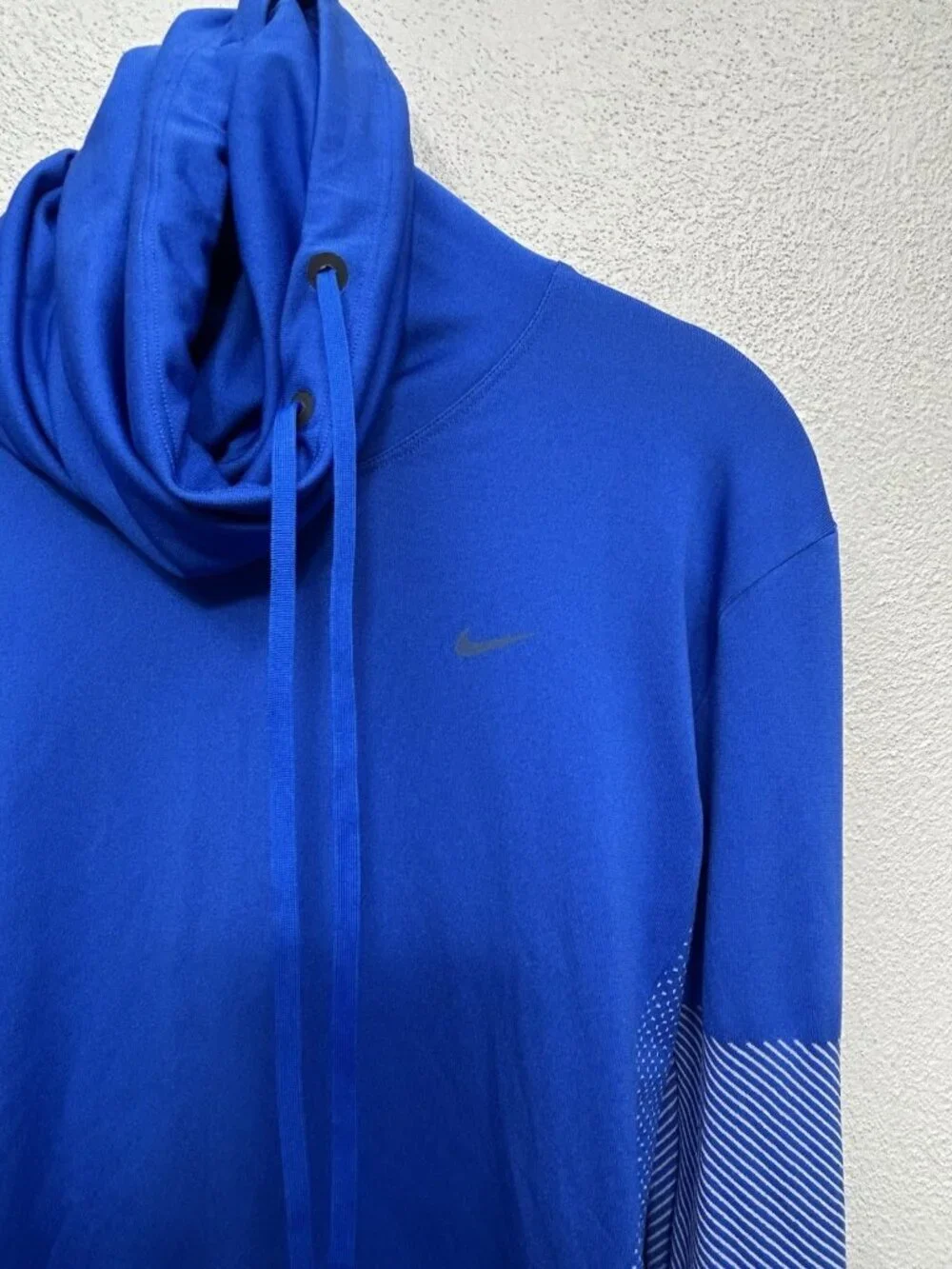 Nike Dri Fit Pullover Women’s XS Infinity Funnel Neck Long Sleeve Blue Running